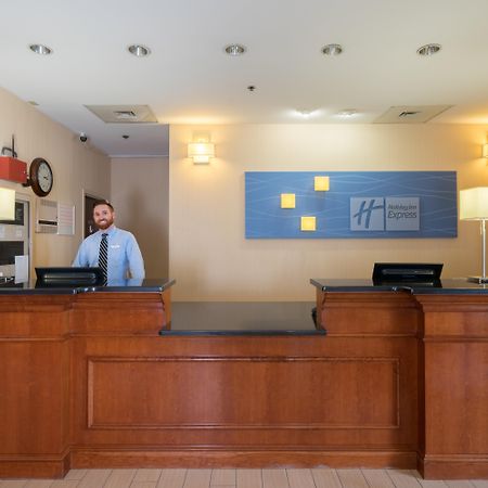 Holiday Inn Express And Suites Quakertown - Allentown Area By Ihg Bagian luar foto