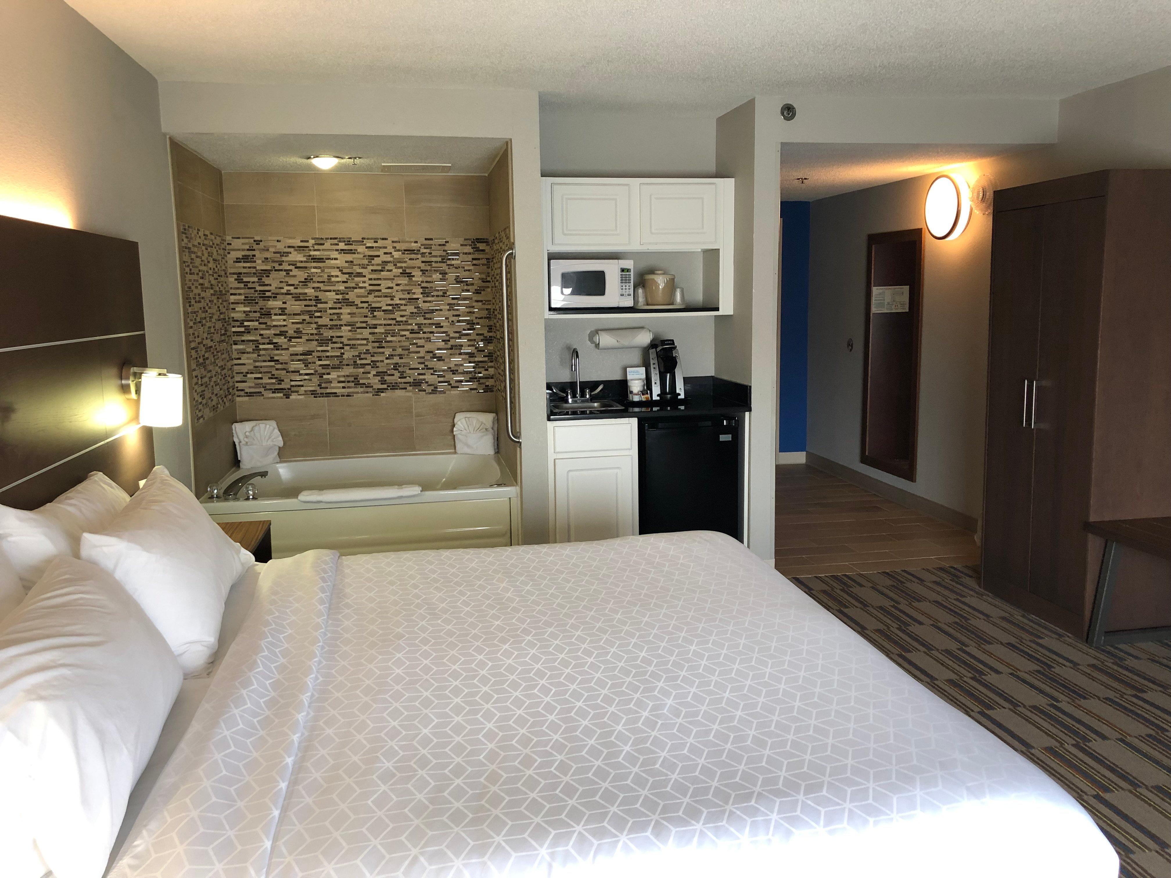 Holiday Inn Express And Suites Quakertown - Allentown Area By Ihg Bagian luar foto