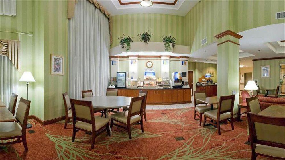 Holiday Inn Express And Suites Quakertown - Allentown Area By Ihg Bagian luar foto