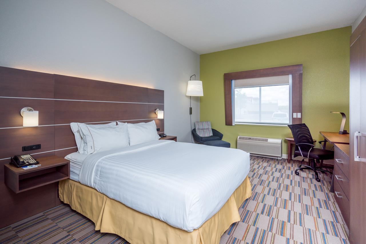 Holiday Inn Express And Suites Quakertown - Allentown Area By Ihg Bagian luar foto