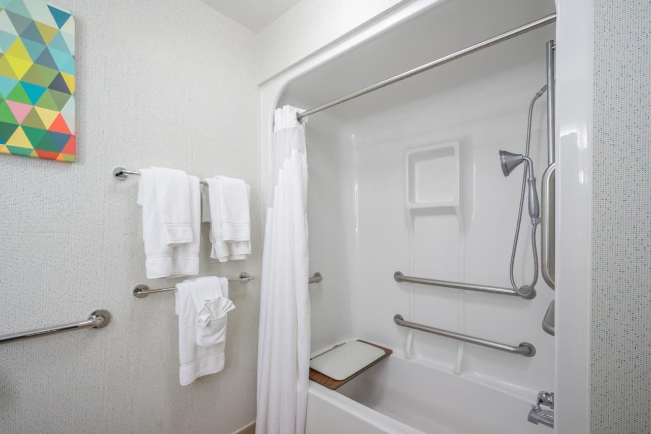 Holiday Inn Express And Suites Quakertown - Allentown Area By Ihg Bagian luar foto